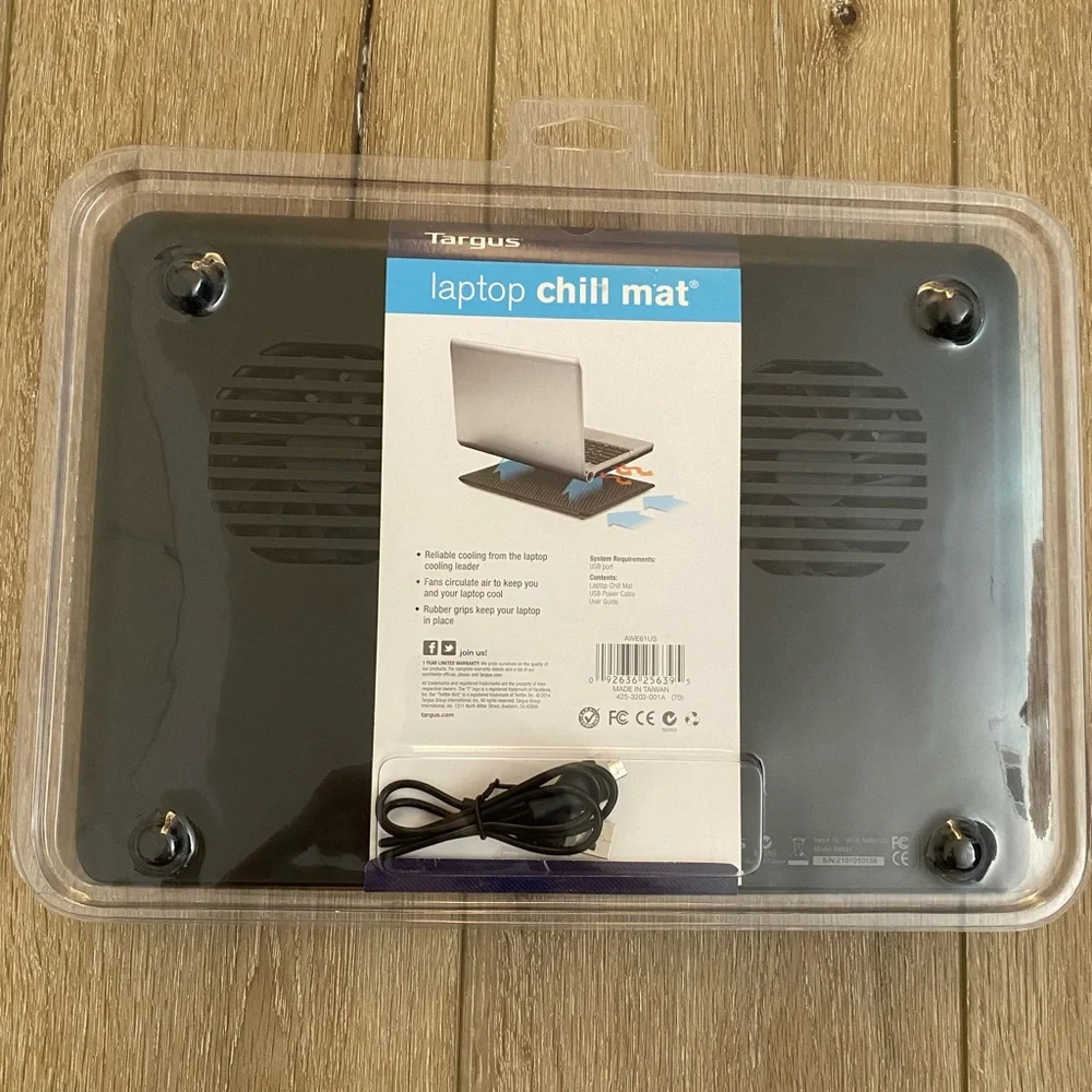 Targus Dual Fan Cooling Chill Mat with USB Connection for 16” laptop